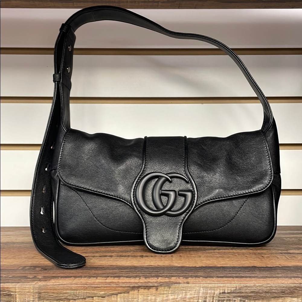 Gucci Black Pebbled Leather Shoulder Bag with GG Logo